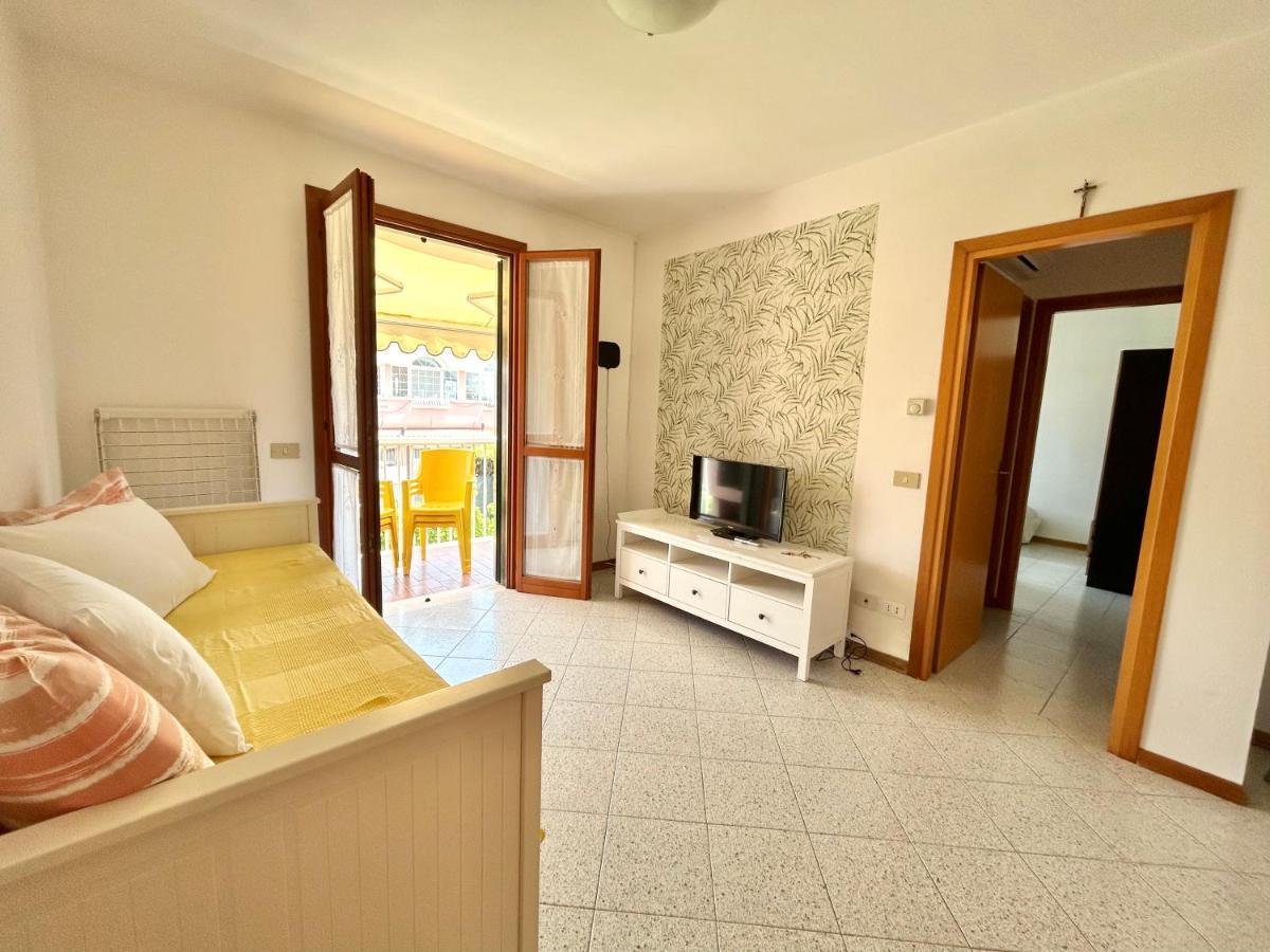Seaside Terrace & Pool Getaway Apartment Cavallino-Treporti Ngoại thất bức ảnh